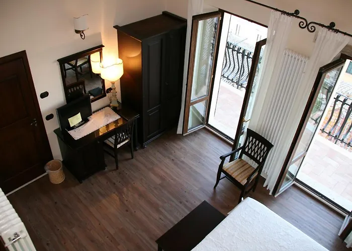 Meuble Il Riccio Alojamento de Acomodação e Pequeno-almoço Montepulciano Stazione